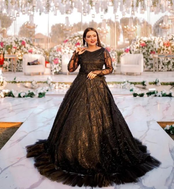 Wedding Dress - Image 4